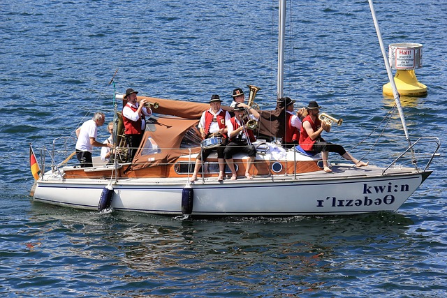 跨界合作等 跨界合作等